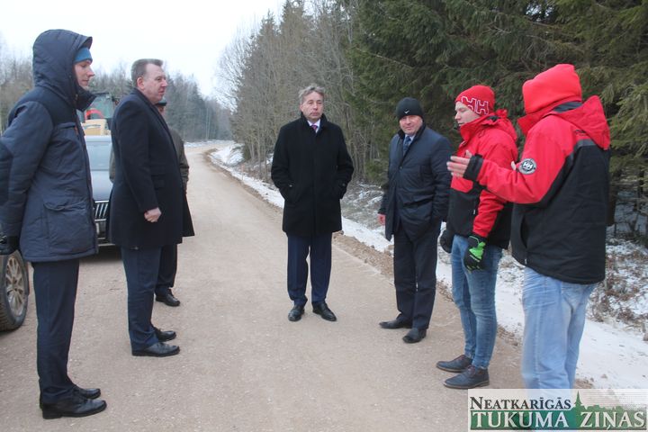 Satiksmes ministrs Augulis Pūrē runā par ceļu stāvokli un to atjaunošanu