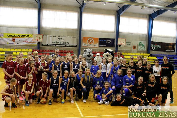 Kandavā aizvadīts tradicionālais basketbola turnīrs