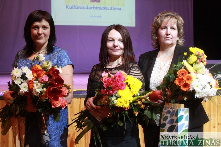 Starpnovadu kultūras darbinieku svētki Tukumā /FOTO/