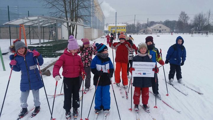 Kandavā aizvadīts tradicionālais «Pīrādziņa slēpojums» /FOTO/