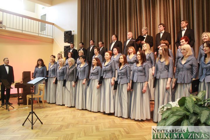 Tukuma skolotāju korim «Vanema» – 40 /FOTO/