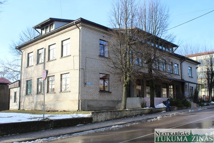 Tukuma dome sociālā dienesta vajadzībām, visticamāk, iegādāsies Arnim Ružam piederošo ēku