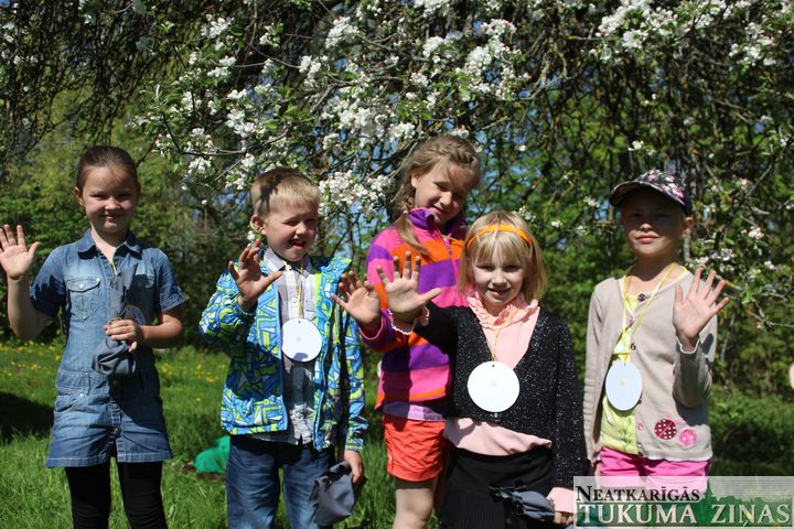 Pirmklasnieku Draudzības diena Džūkstē