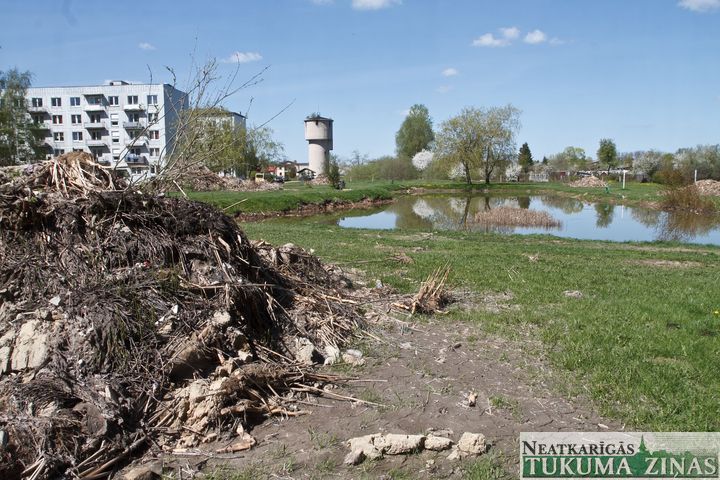 Tīra Jauntukuma dīķi