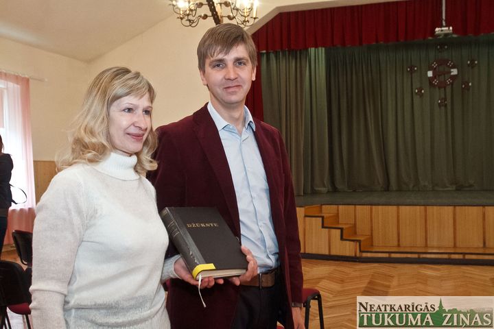 No jauna izdota Džūkstes vēstures grāmata /FOTO/