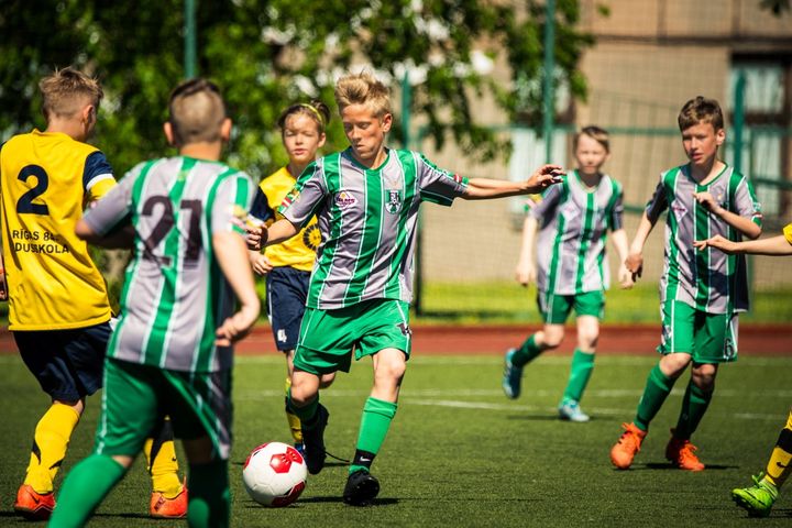 Tukuma skolas izcīna augstākā kaluma medaļas futbolā /FOTO/
