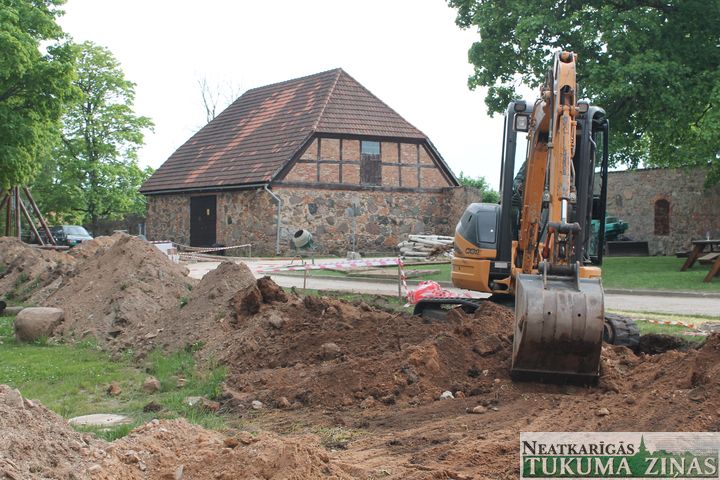 Šlokenbekā maina siltumtrasi