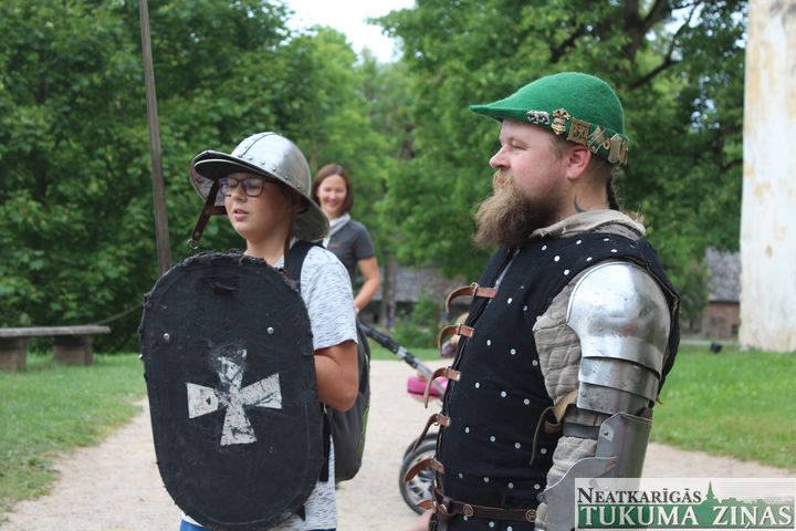 Viduslaiku svētki un «Goda aplis» Jaunpilī