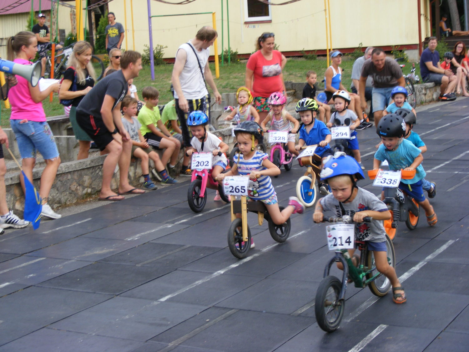 No velokrosa līdz sporta svētkiem