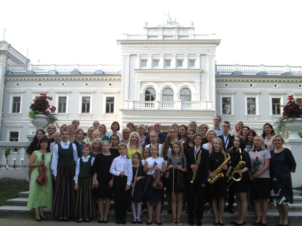 Tukuma mūzikas skola – festivālā Pluņģē