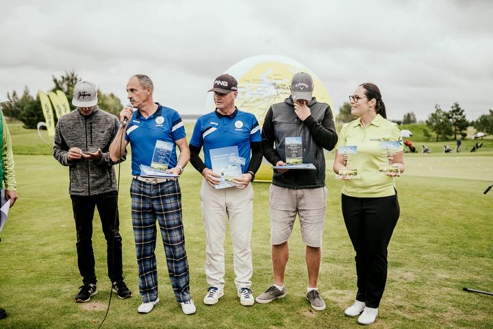 Tukuma golferi uz pjedestāla Latvijas kausā