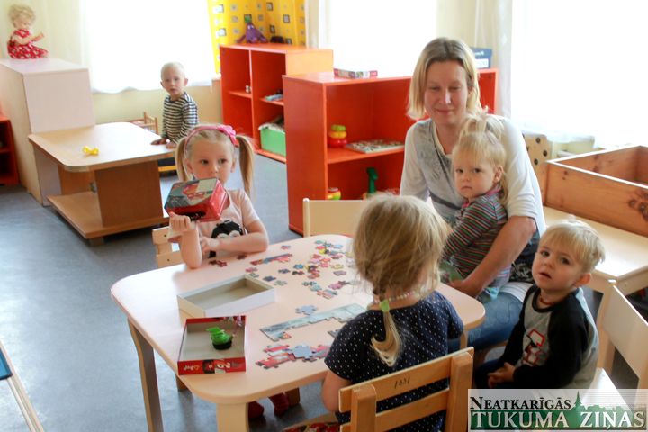 Piešķir papildu vietas bērnudārzā