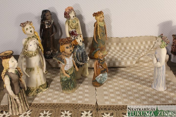 Keramikas pulciņā uztapina…kori