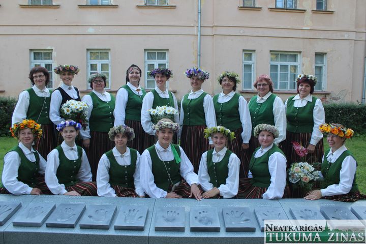 Virsdiriģenti atstāj roku nospiedumus Irlavā/FOTO/