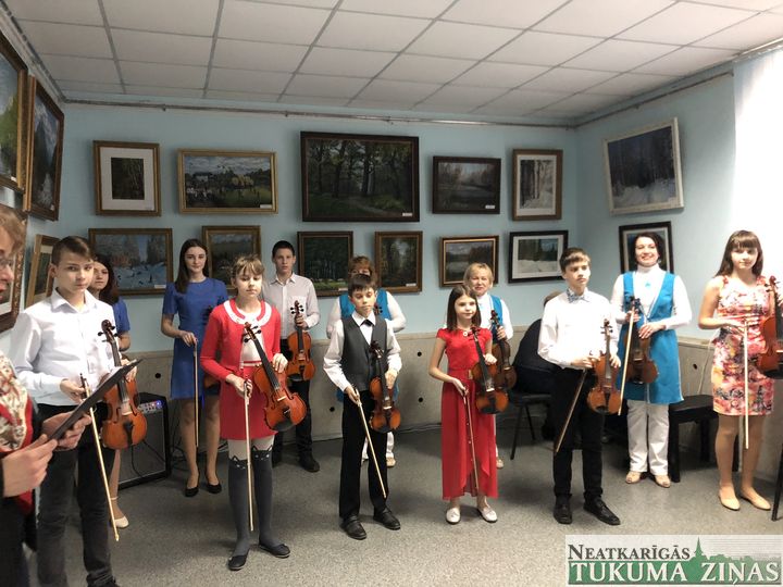 Aicina atsaukties viesģimenes