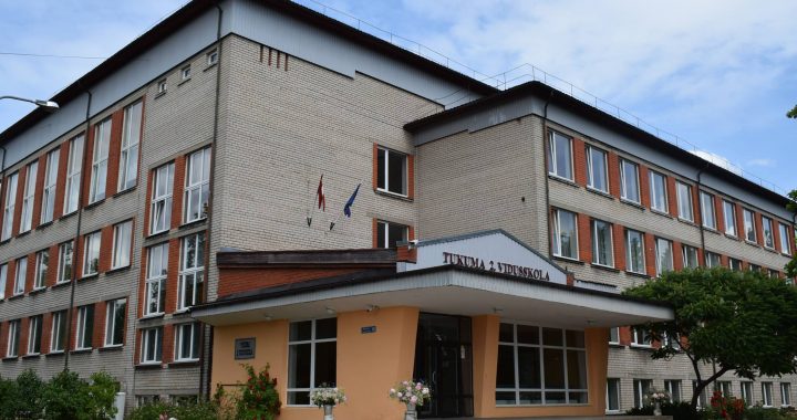 Trešo reizi pārceļ 2. vidusskolas pārbūves iepirkumu