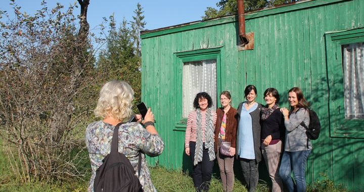 Rakstnieki iedvesmojas Smārdes mežos