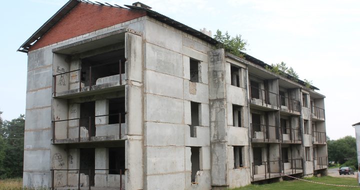 Kāds liktenis sagaida nepabeigto māju Sēmē?