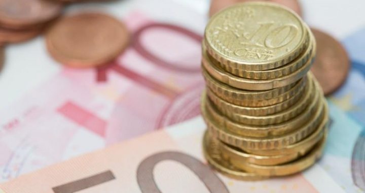 Nosaka dīkstāves pabalsta zemāko slieksni