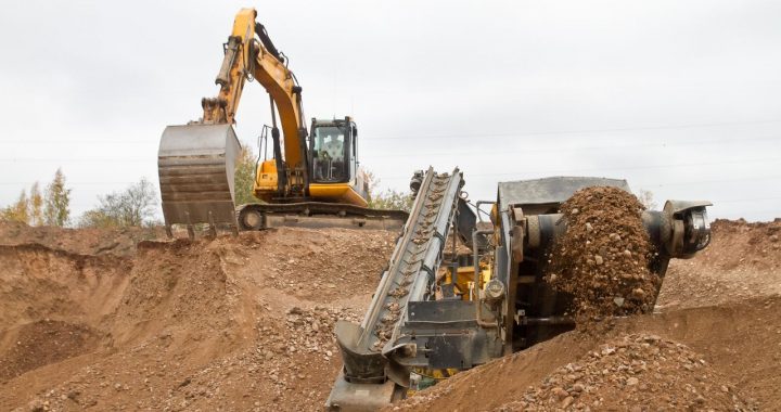 Par Aizsargjoslu likuma neievērošanu sākta administratīvā lietvedība