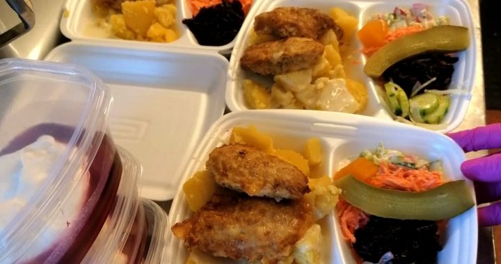 Tukuma pašvaldība aprīlī bērniem nodrošinās pusdienas un naudas pabalstu