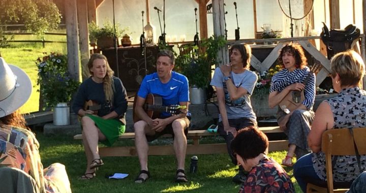 Velomūzika lauku sētā ‘Indāni”