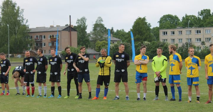 Engurē aizritējusi kārtējā Zvaigžņu futbola spēle