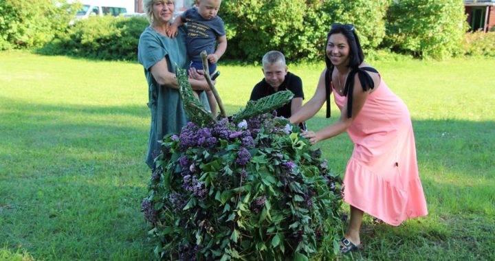 790. gadā – cildina Pūri un pūreniekus!