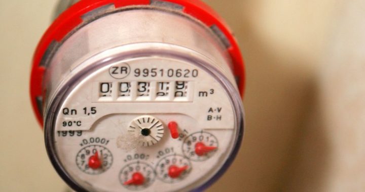 Vai jāmaksā īrniekam?