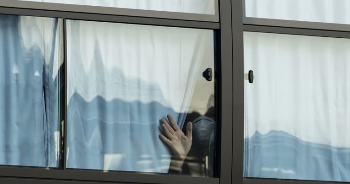 Ejot laukā, nedrīkst aizmirst dokumentus!