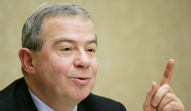 Lembergu apcietina tiesas zālē