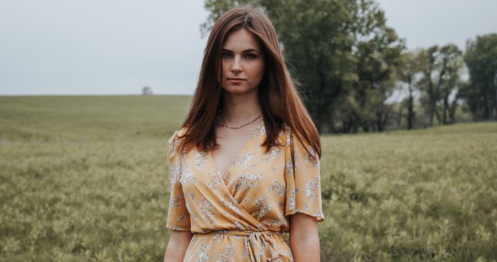 Kā atrast kleitu internetā?