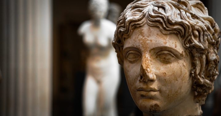 Vibratora rašanās vēsture – tas radīts, lai sievietes nesajuktu prātā!