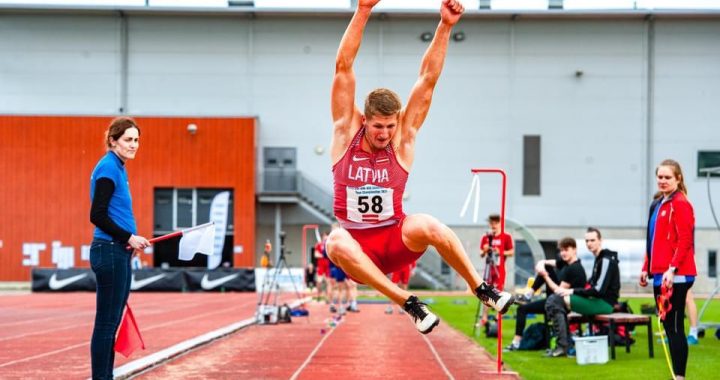 Rojs Suveizda traumas dēļ izstājas no sacensībām