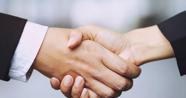 Metot kauliņus kopā