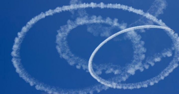 Kas tur lido?/VIDEO/