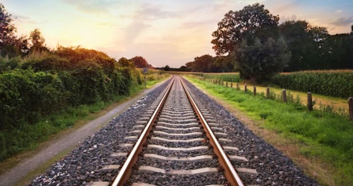 Uzmanību vilcienu Sloka – Rīga un Rīga – Tukums 2 pasažieriem