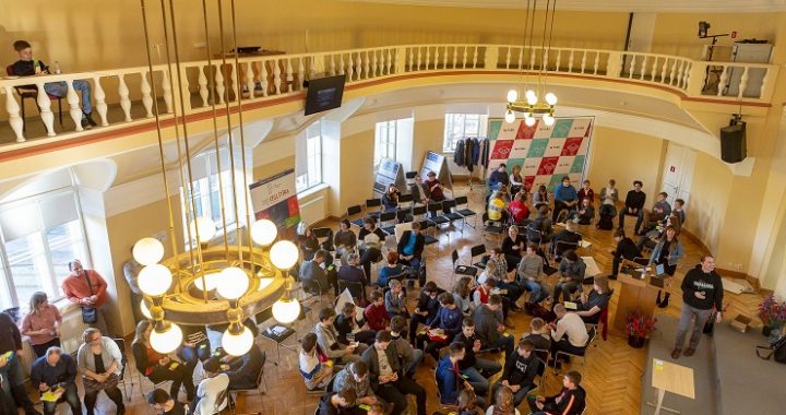 Startē pasaulē lielākais loģiskās un algoritmiskās domāšanas konkurss Bebr[a]s. Aktīvi piedalās engurnieki