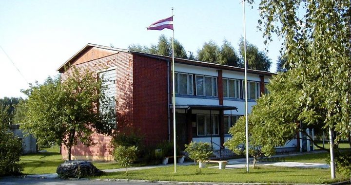 Meklē pārvaldniekus Vānē un Matkulē