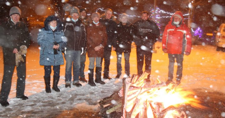 Pieminot barikādes Tukumā, Matkulē un Grenčos