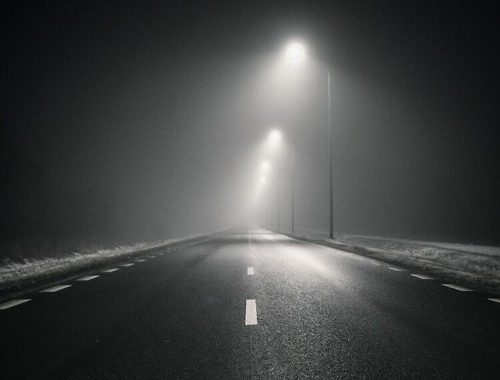 Turpinām slidināties