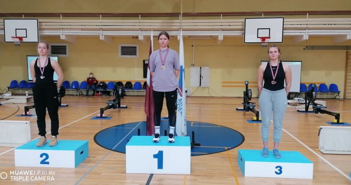 Novadniekiem augsti rezultāti airēšanas sacensībās