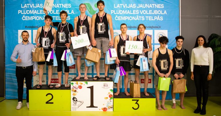 Pludmales volejbolā tukumnieki čempioni gan dāmu, gan puišu konkurencē