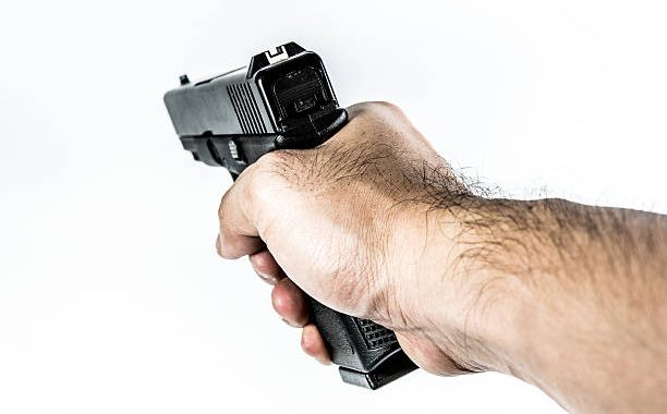 Izplatot  propagandu, tiek veicināta karadarbība