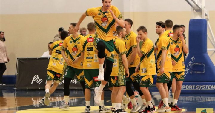 Kandava  turpina cīņu par bronzu basketbolā