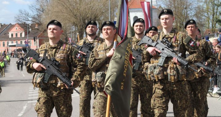 Valsts neatkarības svētki Saldū /FOTO/