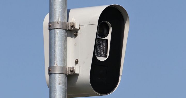 Uz Liepājas šosejas pie krustojuma ar autoceļa Jelgava–Tukums samazināts atļautais braukšanas ātrums. Uzstādīts fotoradars.