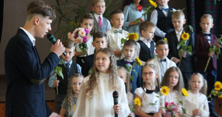 1. septembris – Zinību diena – novada skolās/FOTO/