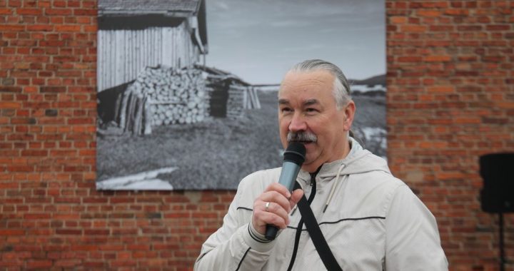 Atklāj «Vienas fotogrāfijas galeriju» Tukumā