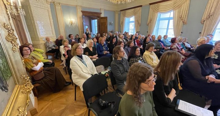 Durbes pilī pasniegta Tukuma muzeja Nagla/foto/